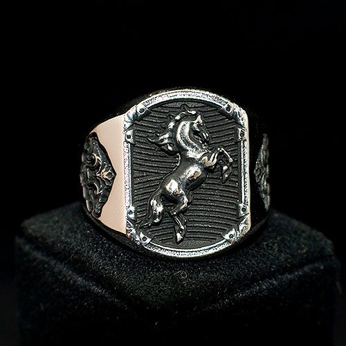sello plata anillo caballero con imagen de caballo