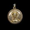 Medalla de oro amarillo de 18k con la imagen de la Virgen María